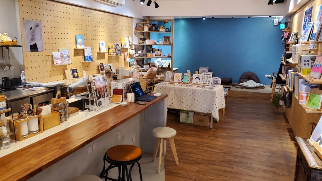 台北 | 大安區 | 微貳讀冊 | 繁華巷弄間的寧靜